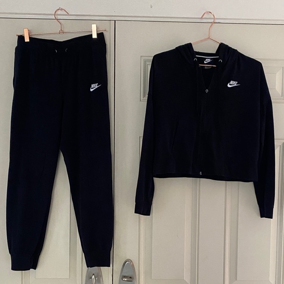 Nike rally jogger set - Picture 2 of 6